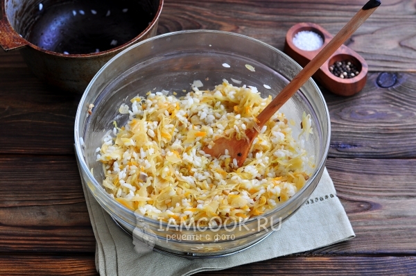 Смешать рис с овощами