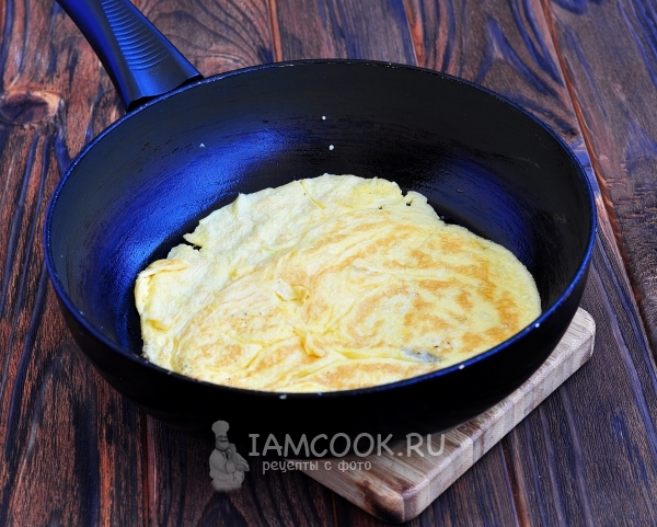 Пожарить омлет