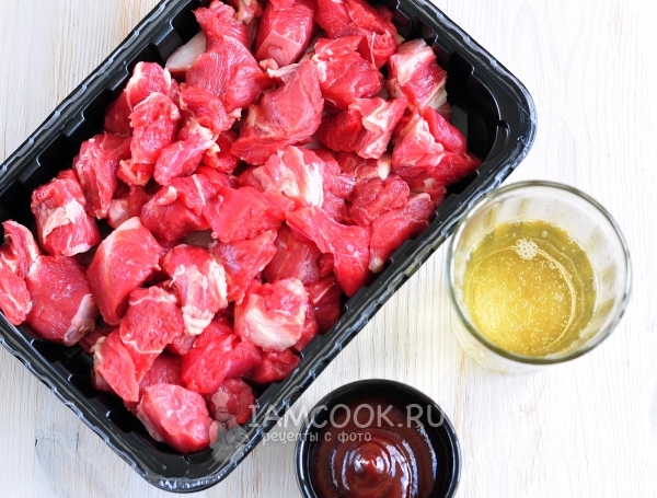 Порезать мясо на кусочки