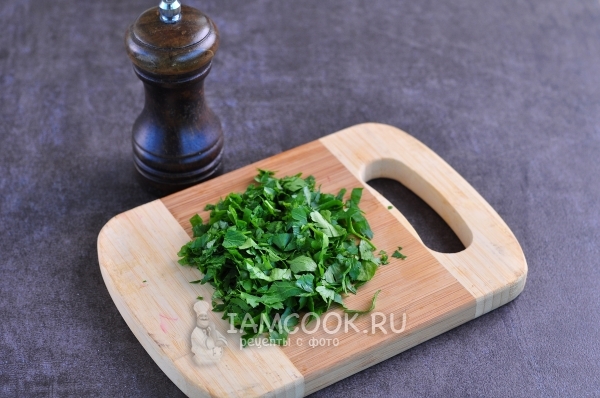 Порезать петрушку