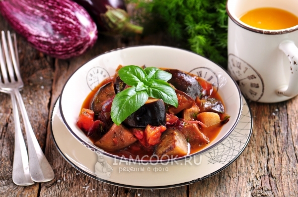 Рецепт тушеных баклажанов с помидорами