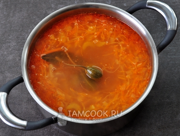 Положить каперсы