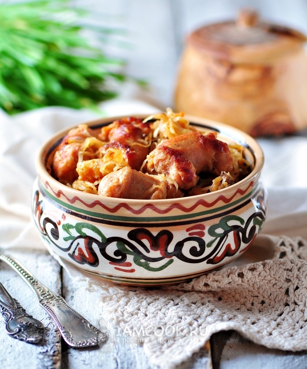 Фото тушёной квашеной капусты по-немецки