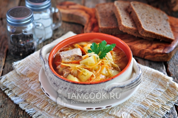 Фото щей из квашеной капусты с говядиной