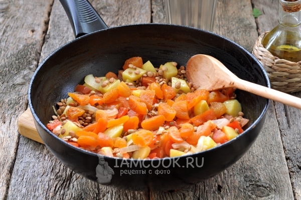 Положить курагу