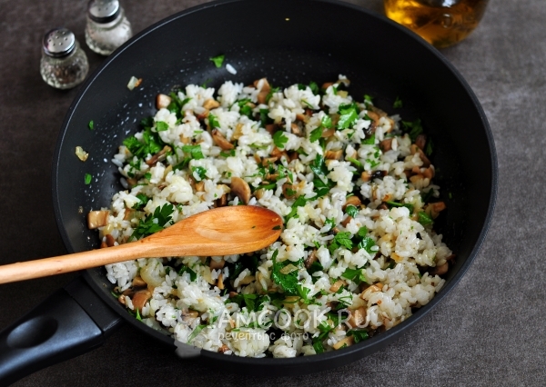 Положить зелень