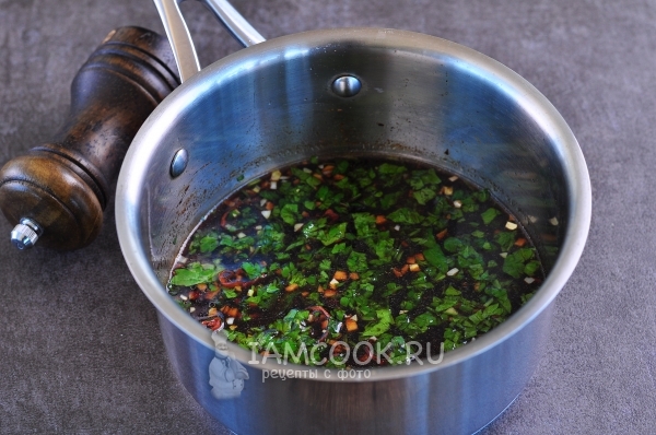 Положить зелень