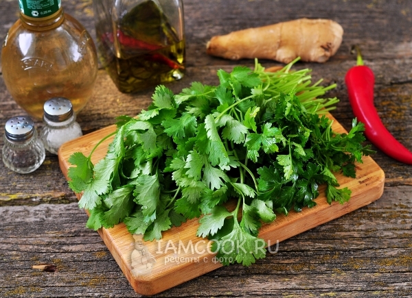 Помыть петрушку