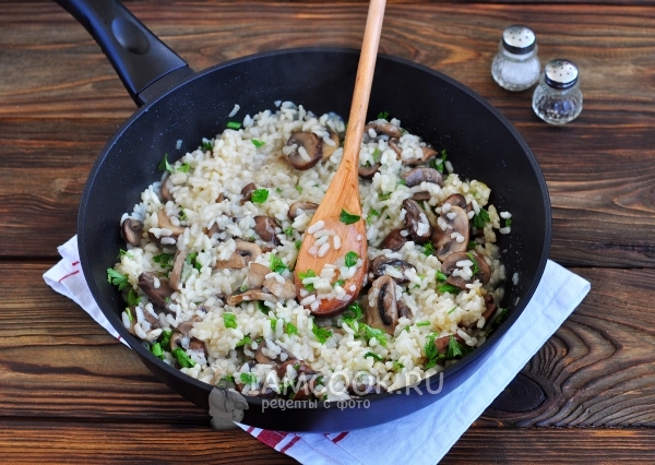 Положить зелень