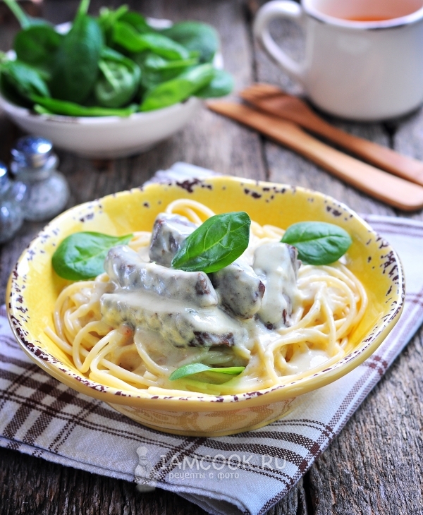 Фото классического бефстроганова из говядины