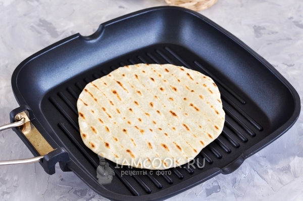 Пожарить лепешку