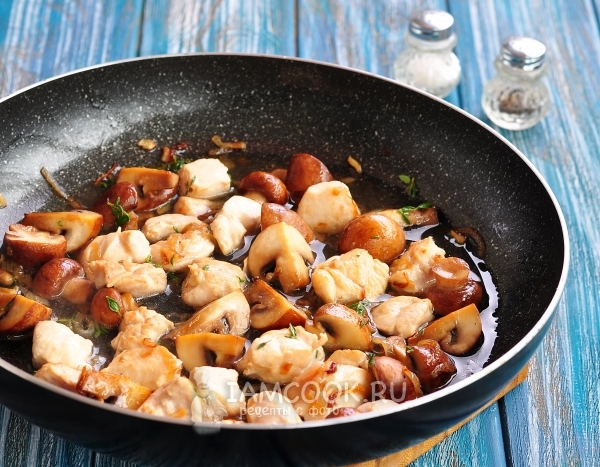 Влить бульон