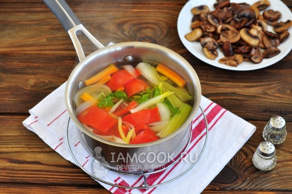 Сварить овощной бульон