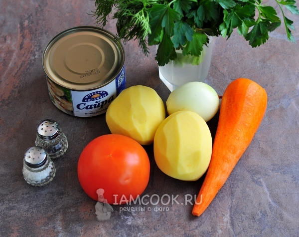 Ингредиенты для ухи из консервированной сайры