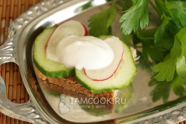 Бутерброд с майонезом