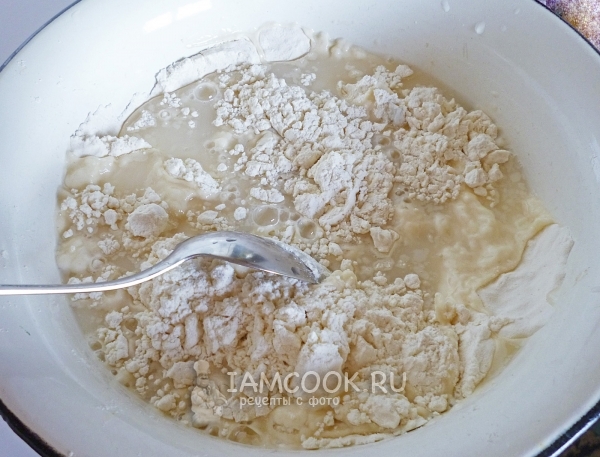 Смешать сухую смесь с водой