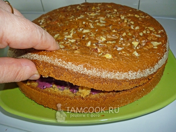 Накрыть крем коржом