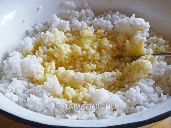 Яйца в рисовой каше