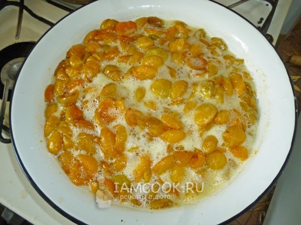 Вскипятить варенье