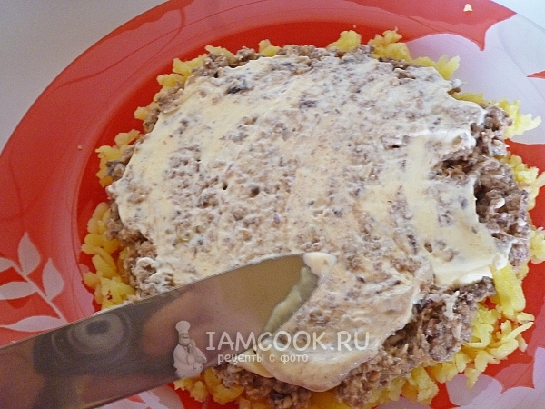 Смазать майонезом