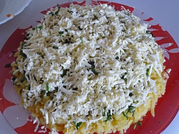 Выложить слой масла