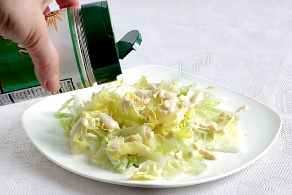 Посыпать тертым сыром