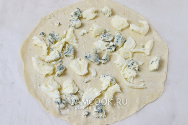 Добавить сыр Дор блю