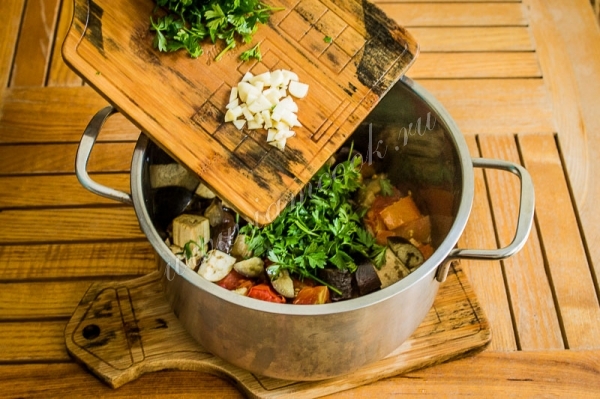 Зелень и чеснок