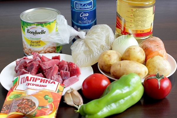 Ингредиенты для фасолевого супа с мясом