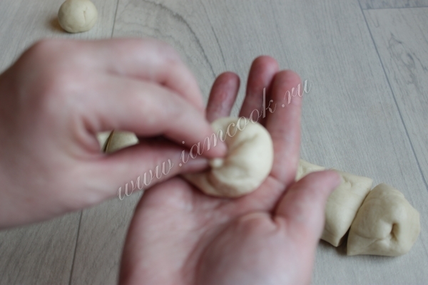 Шарик из теста