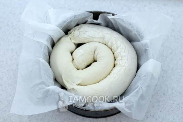 Переложить рулет в форму