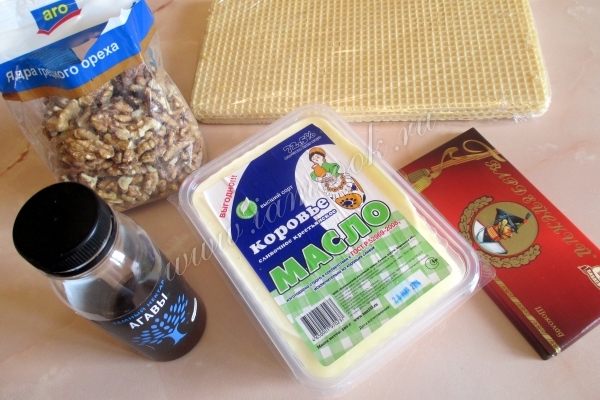 Ингредиенты для шоколадных конфет с орехами