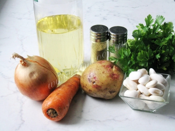 Ингредиенты для фасолевого супа без мяса