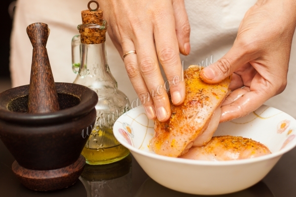 Куриное филе в приправах