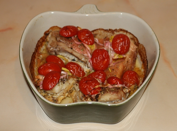 Морской окунь запеченный в духовке, фото