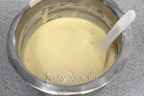 Всыпать муку и размешать