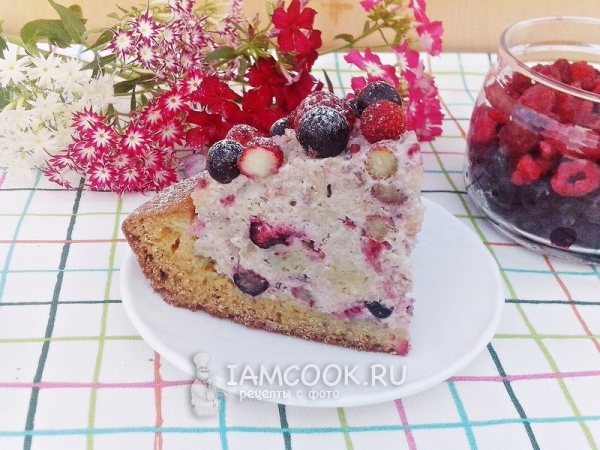 Рецепт торта «Манник с ягодами»