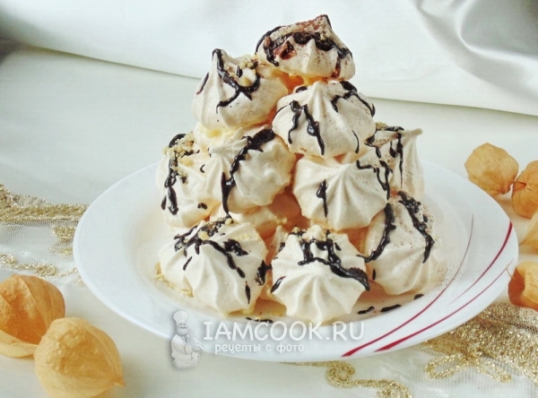 Фото торта «Графские развалины» из безе