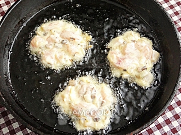 Пожарить котлеты