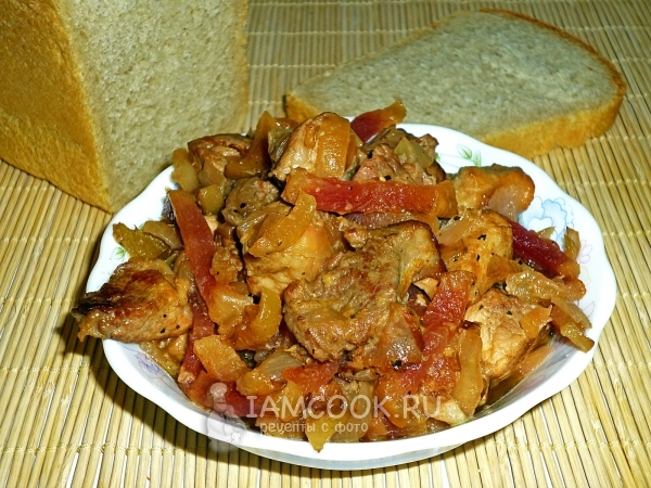 Рецепт свиного гуляша с китайской редькой