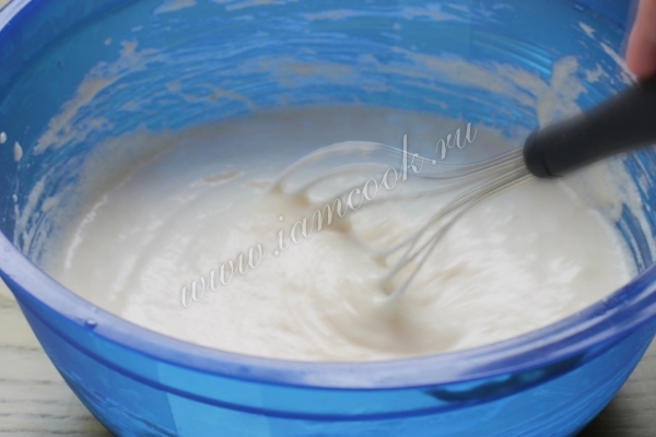 Соединить ингредиенты для творожного теста