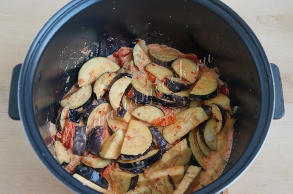 Добавить соус