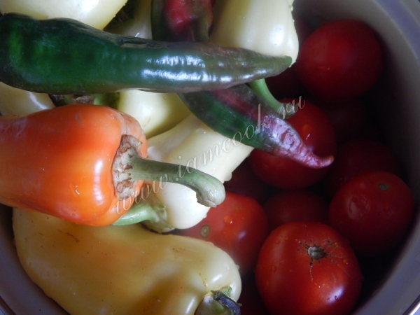 Помидоры и сладкие перцы