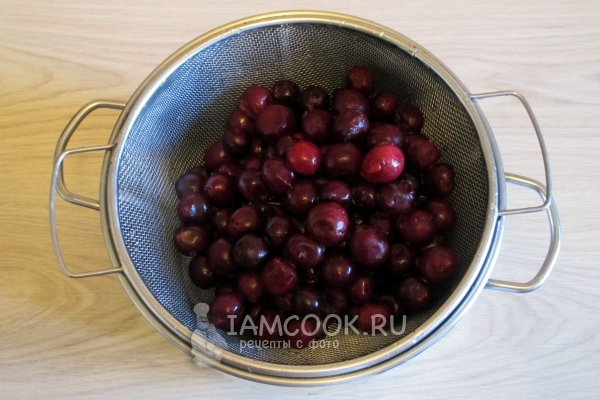 Помыть вишню