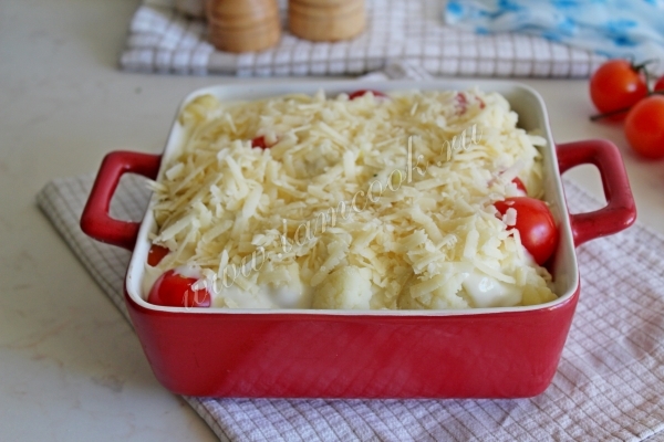 Посыпать сыром