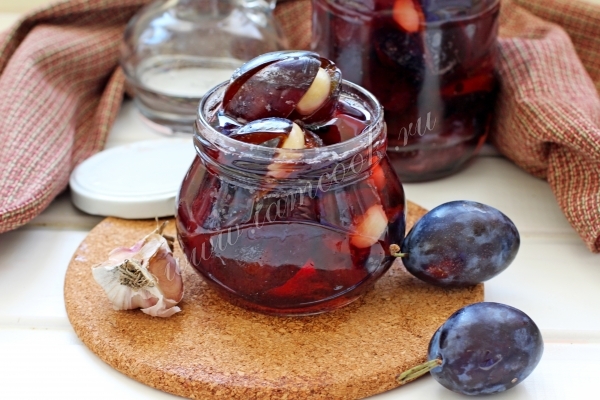 Рецепт сливы с чесноком на зиму