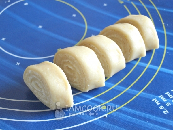 Порезать рулет