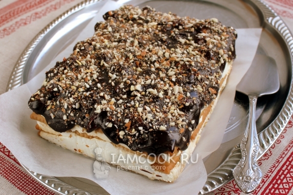 Готовый торт из печенья и творога без выпечки