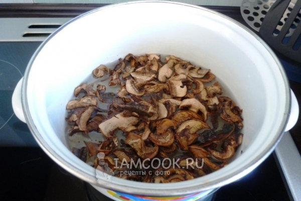 Замочить грибы