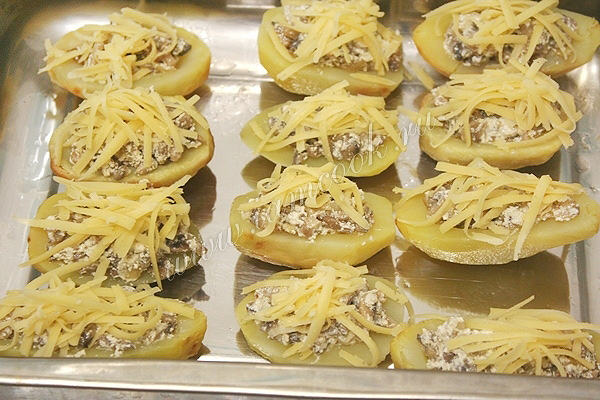 Лодочки из картофеля с грибами